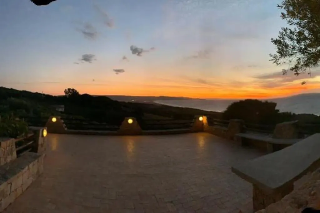 Trinità dʼAgultu Isola Rossa Apartments - Villa Incantu 0*, Trinità dʼAgultu איטליה