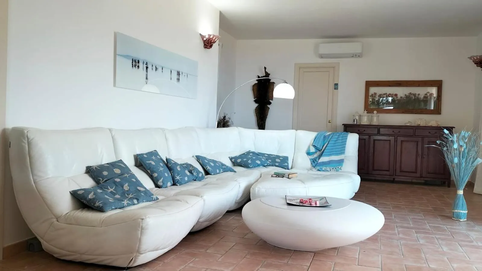 Trinità dʼAgultu Isola Rossa Apartments - Villa Incantu  Trinità dʼAgultu