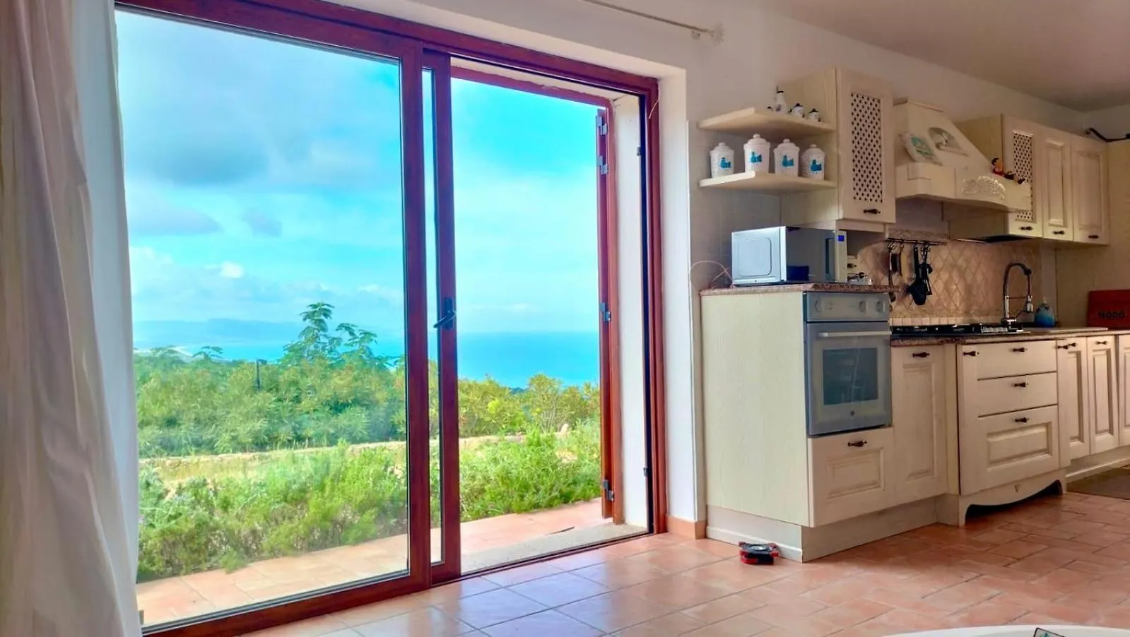 Trinità dʼAgultu Isola Rossa Apartments - Villa Incantu 0*, Trinità dʼAgultu איטליה